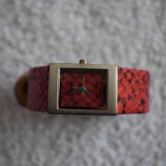 1980's VTG Snakeskin O'one Japan Movt Quartz Watch - Picture 4 of 8